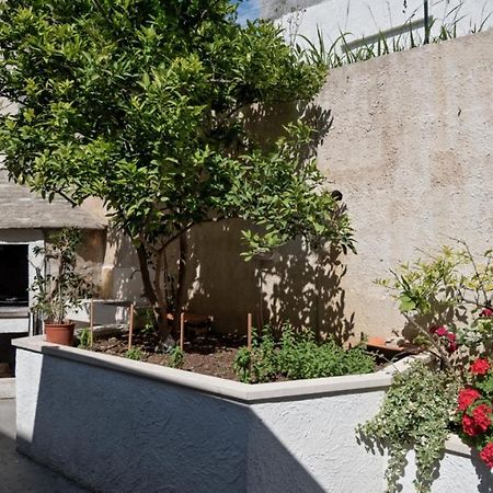 Apartment In Bol With Seaview, Terrace, Air Condition, Wifi Екстер'єр фото