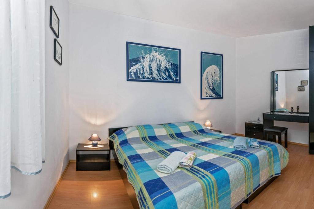Apartment In Bol With Seaview, Terrace, Air Condition, Wifi Екстер'єр фото