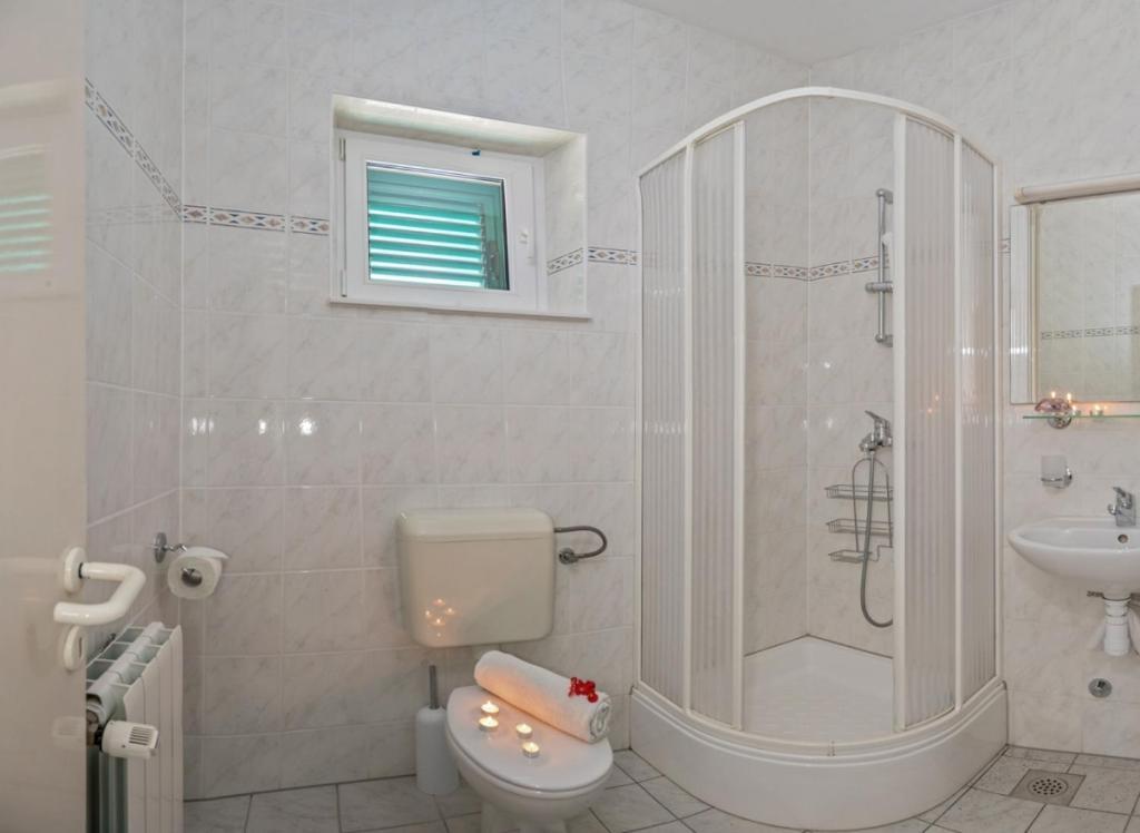 Apartment In Bol With Seaview, Terrace, Air Condition, Wifi Екстер'єр фото