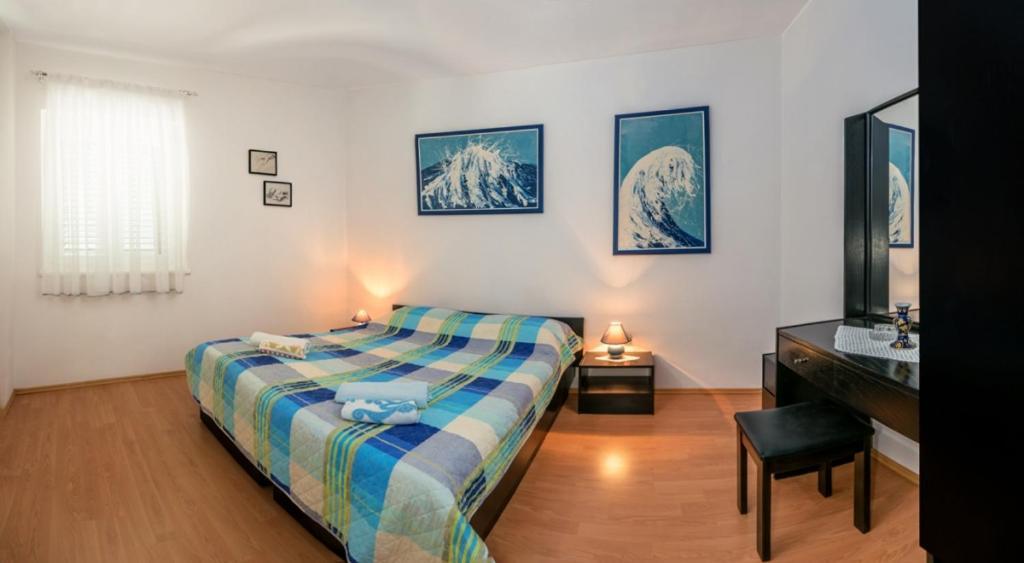 Apartment In Bol With Seaview, Terrace, Air Condition, Wifi Екстер'єр фото